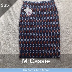 Medium Lularoe Cassie skirt